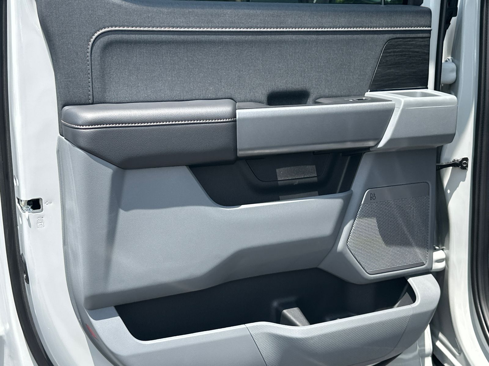 New 2026 Avalanche Ford Lariat® image 23