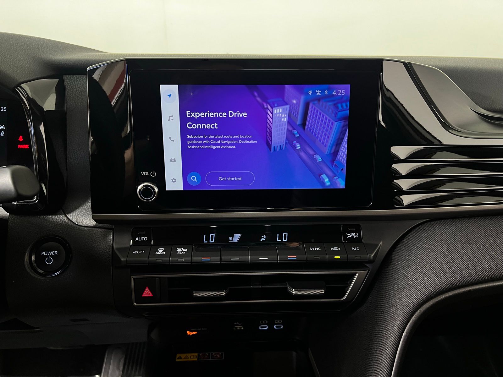 Thumbnail: 2025 Toyota Camry - 17