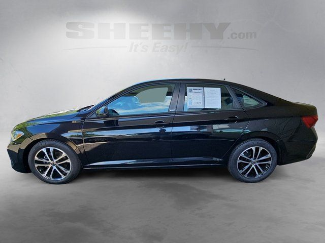 Used 2023 Black Volkswagen 1.5T Sport image 14