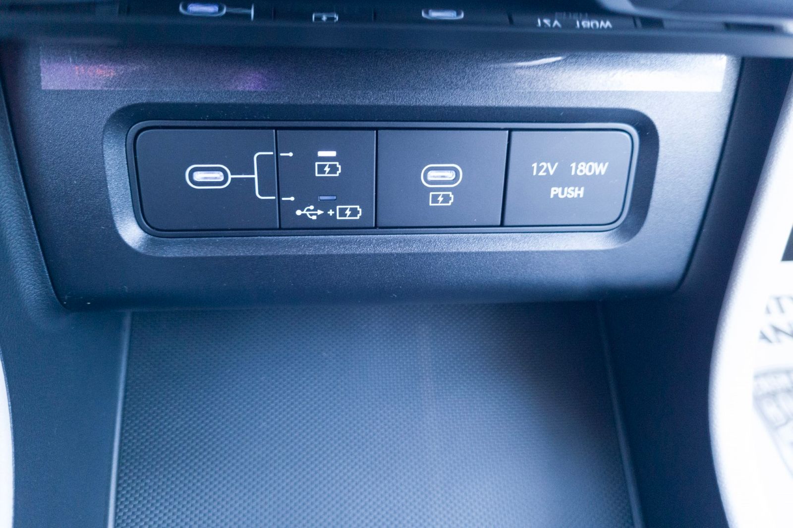 Used 2026 White Hyundai SEL image 25