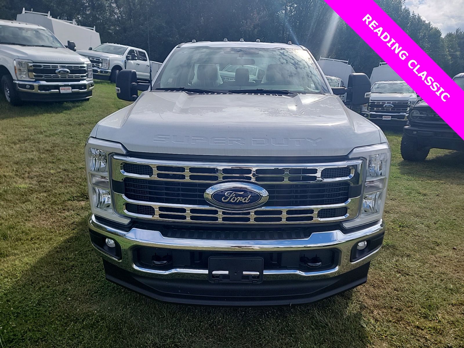 New 2025 Oxford White Ford XL image 27