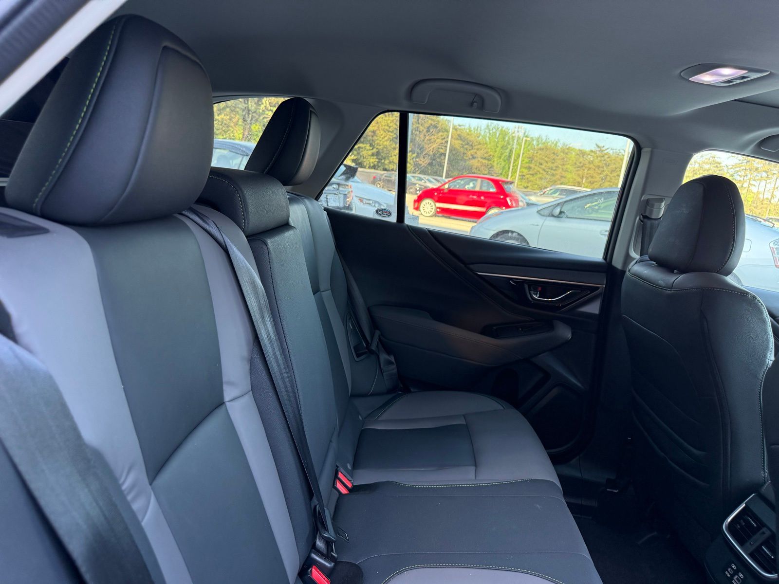 Used 2025 Black Subaru Onyx Edition image 27
