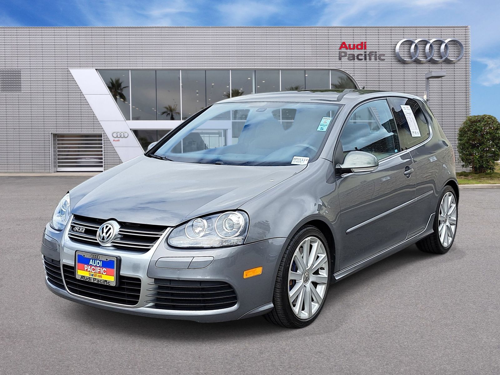 2008 Volkswagen R32 Base