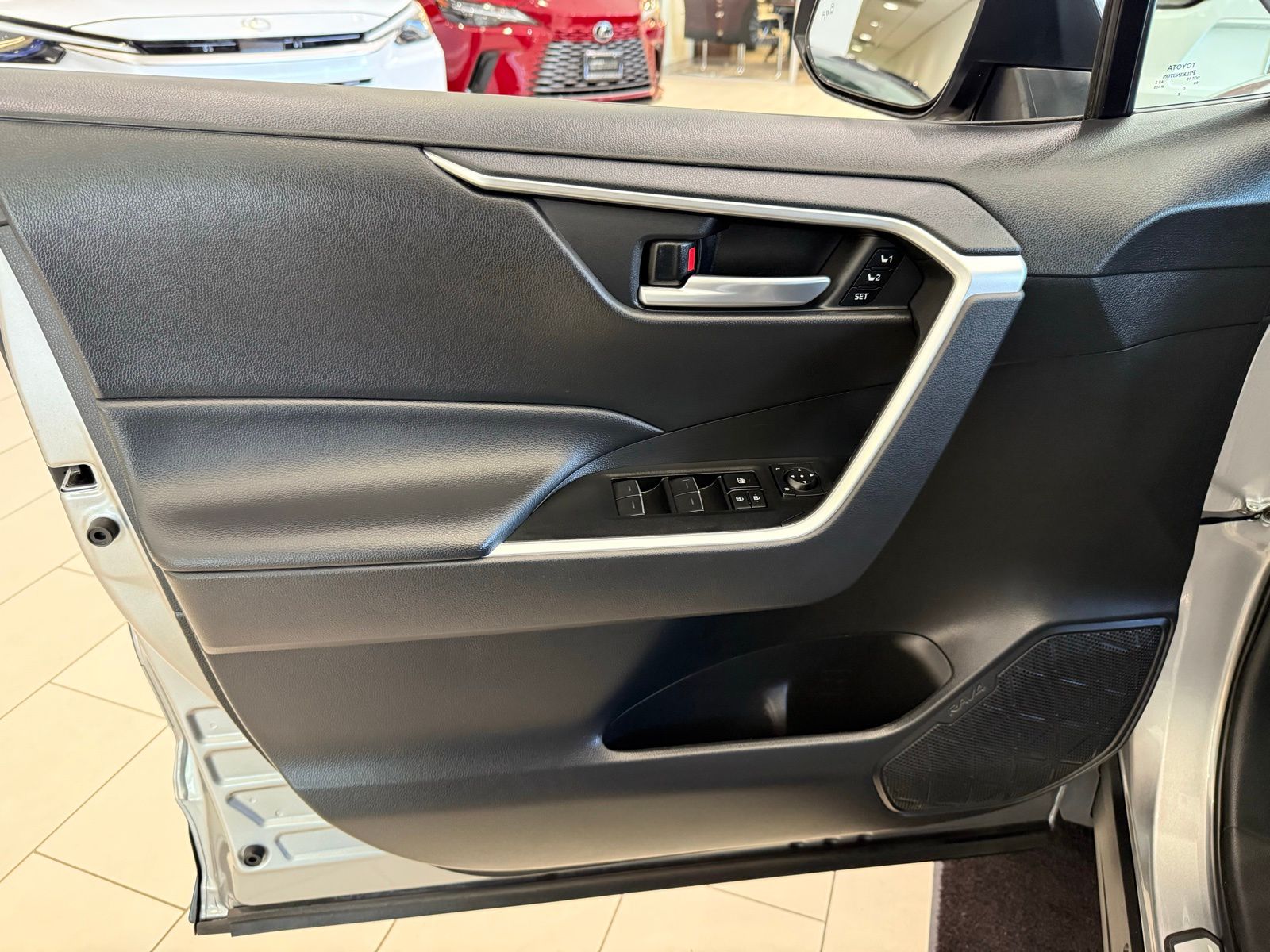 Used 2023 Silver Toyota XLE Premium image 34