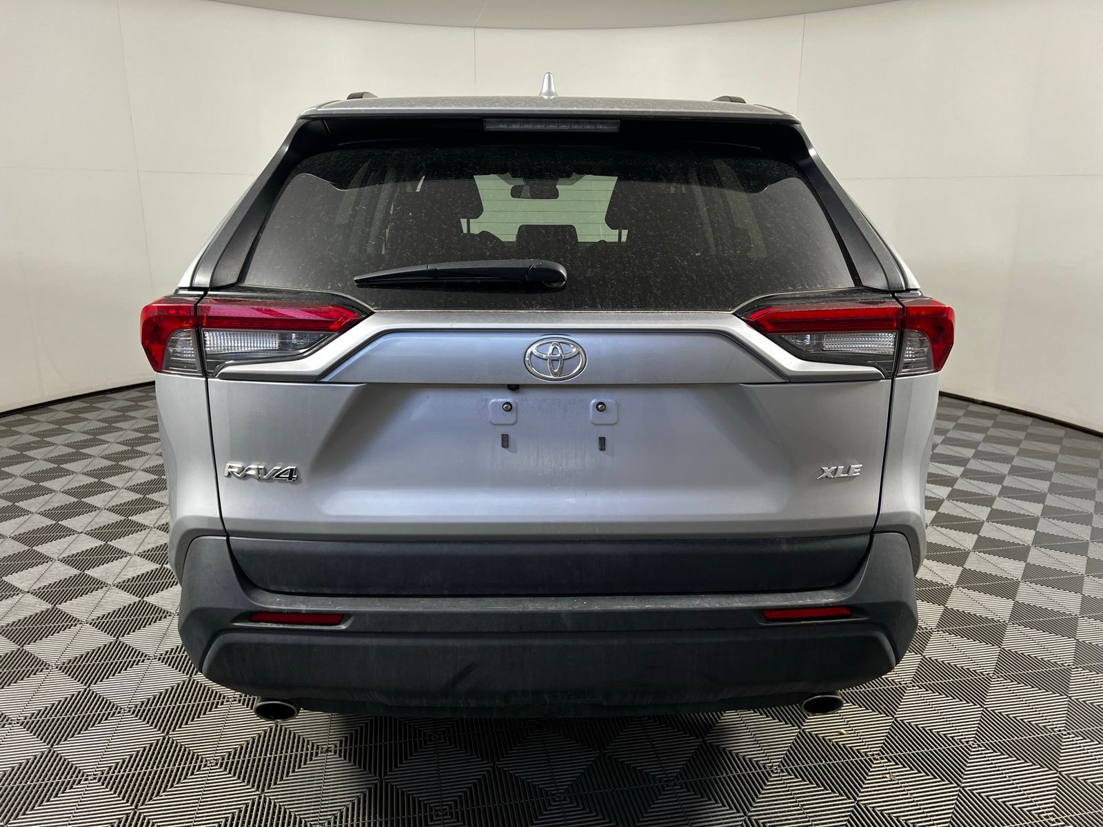 2023 Toyota RAV4 XLE Premium 6
