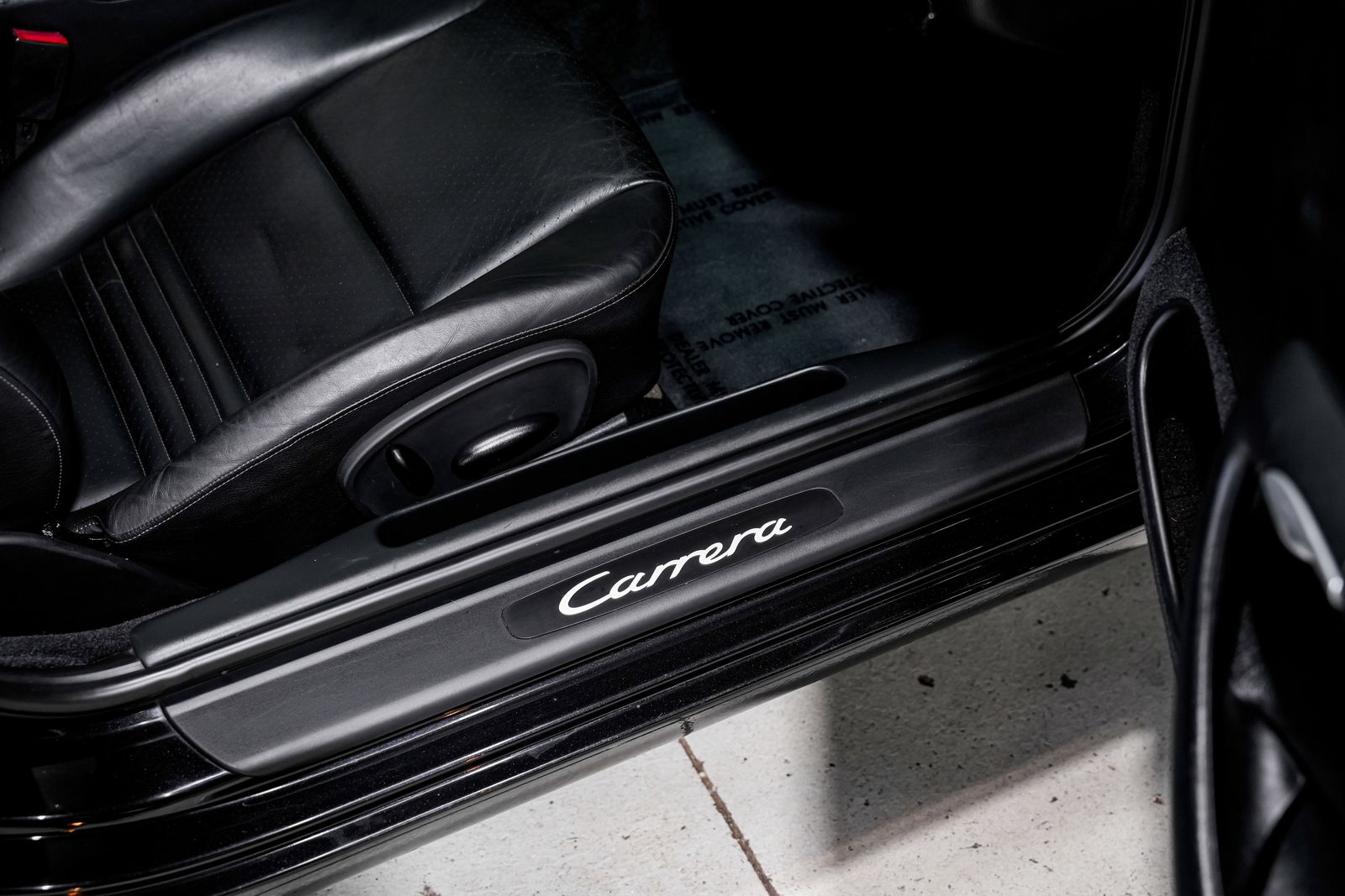 2004 Porsche 911 Carrera — photo 23