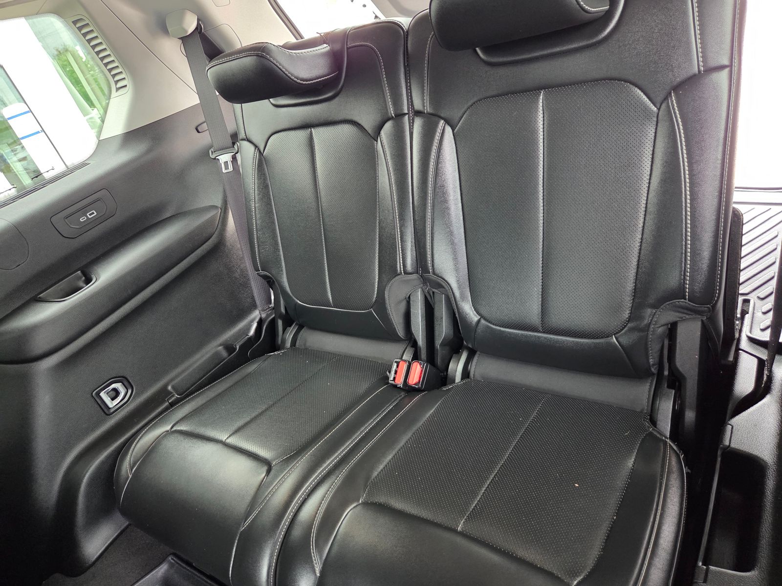 used 2022 Jeep Grand Cherokee L car, priced at $28,150