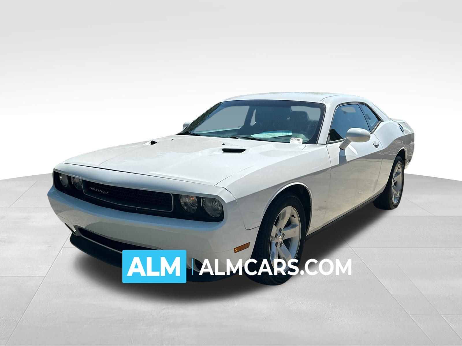 Bright White Clearcoat 2013 Dodge Challenger SXT RWD Coupe Rear-Wheel Drive 5-Speed Automatic