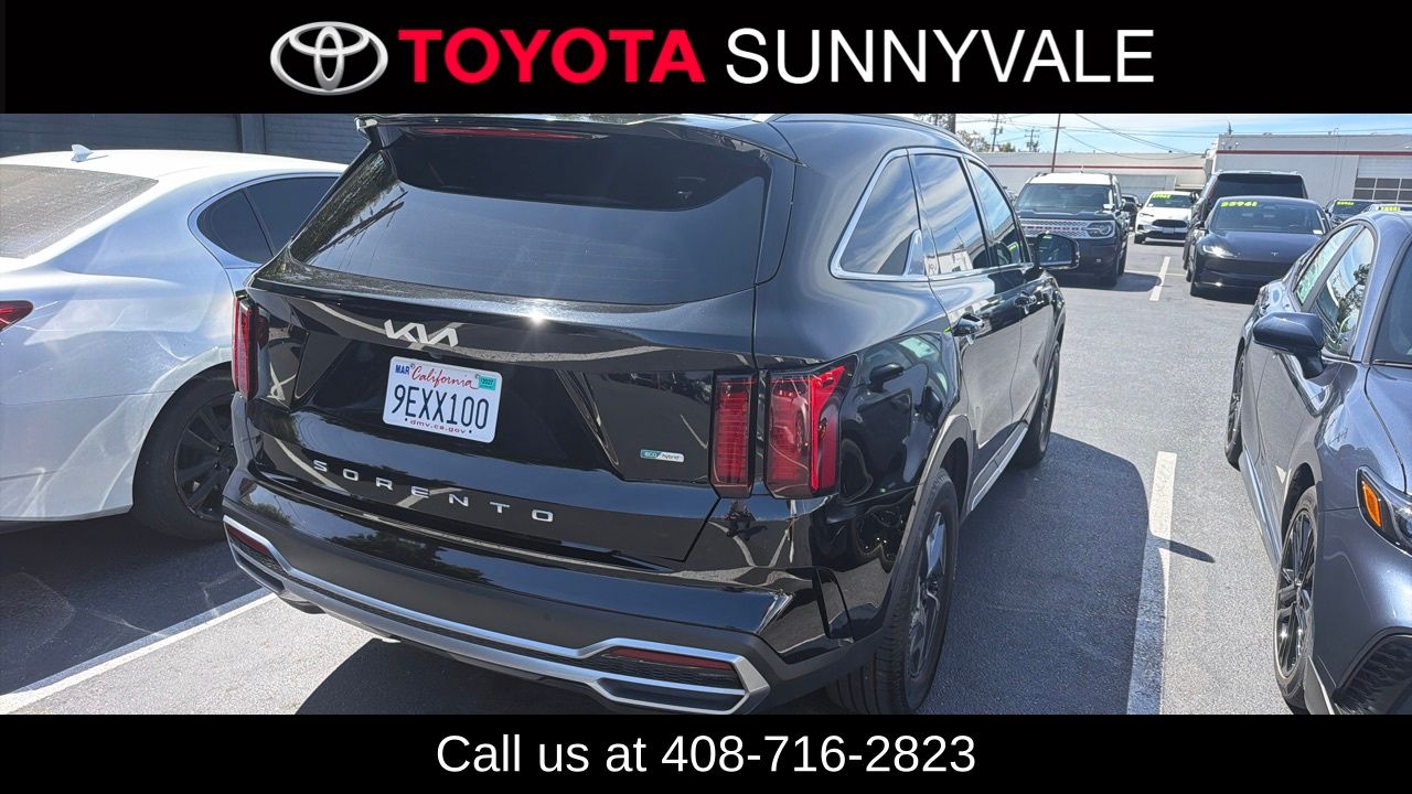 Used 2022 Kia Sorento Hybrid SUV