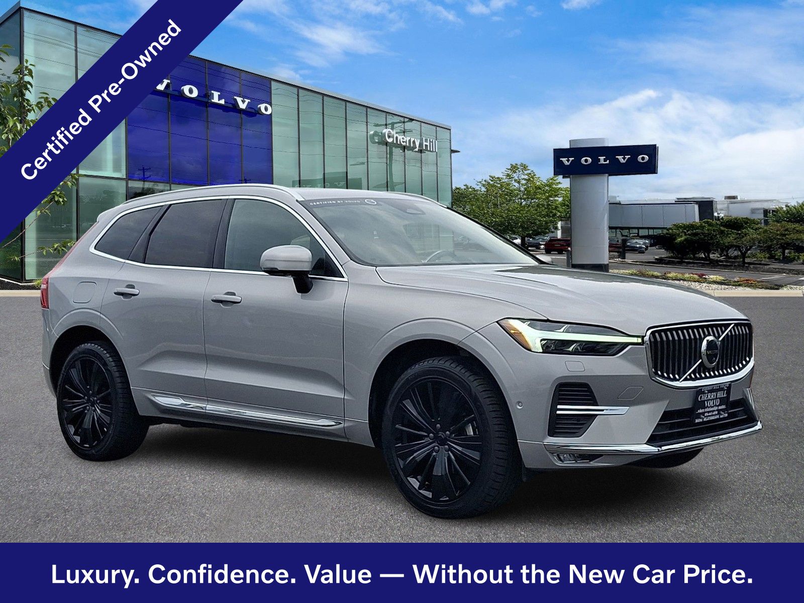 Silver 2023 Volvo XC60 SUV / Crossover All-Wheel Drive Automatic