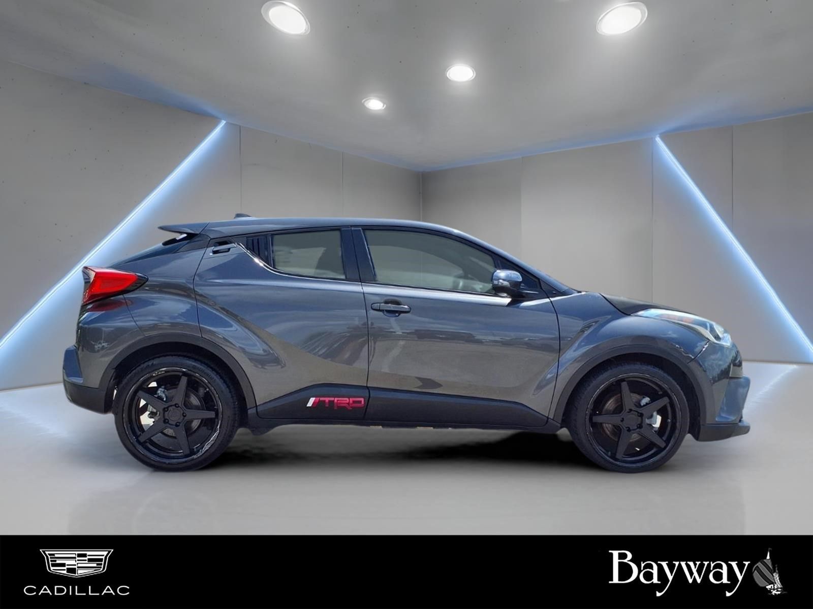 2018 Toyota C-HR XLE Premium - 5
