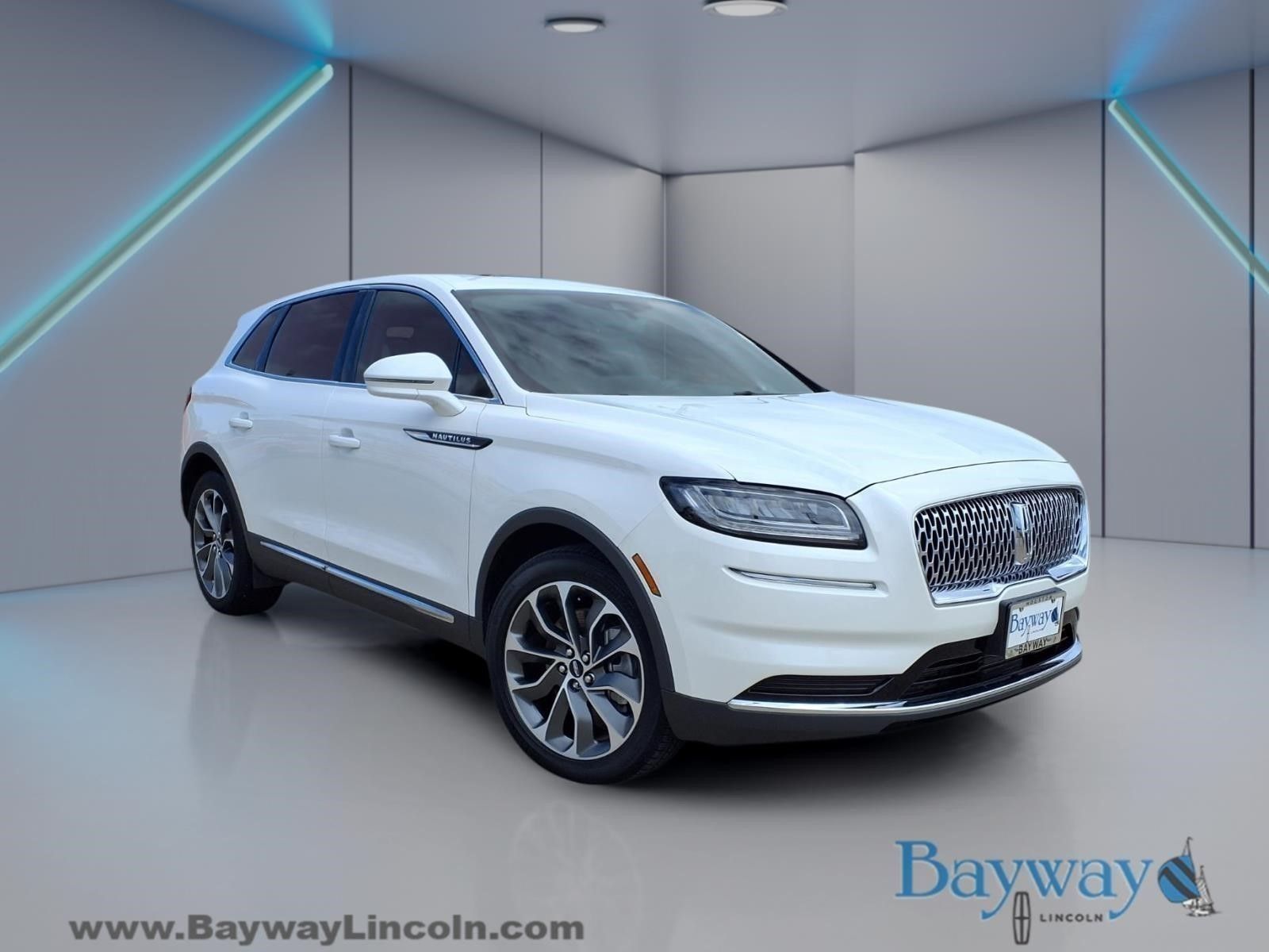 White Metallic 2023 Lincoln Nautilus SUV / Crossover Front-Wheel Drive 8-Speed Automatic