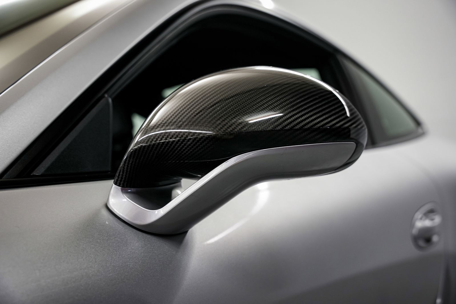 2016 Porsche 911 R — photo 37