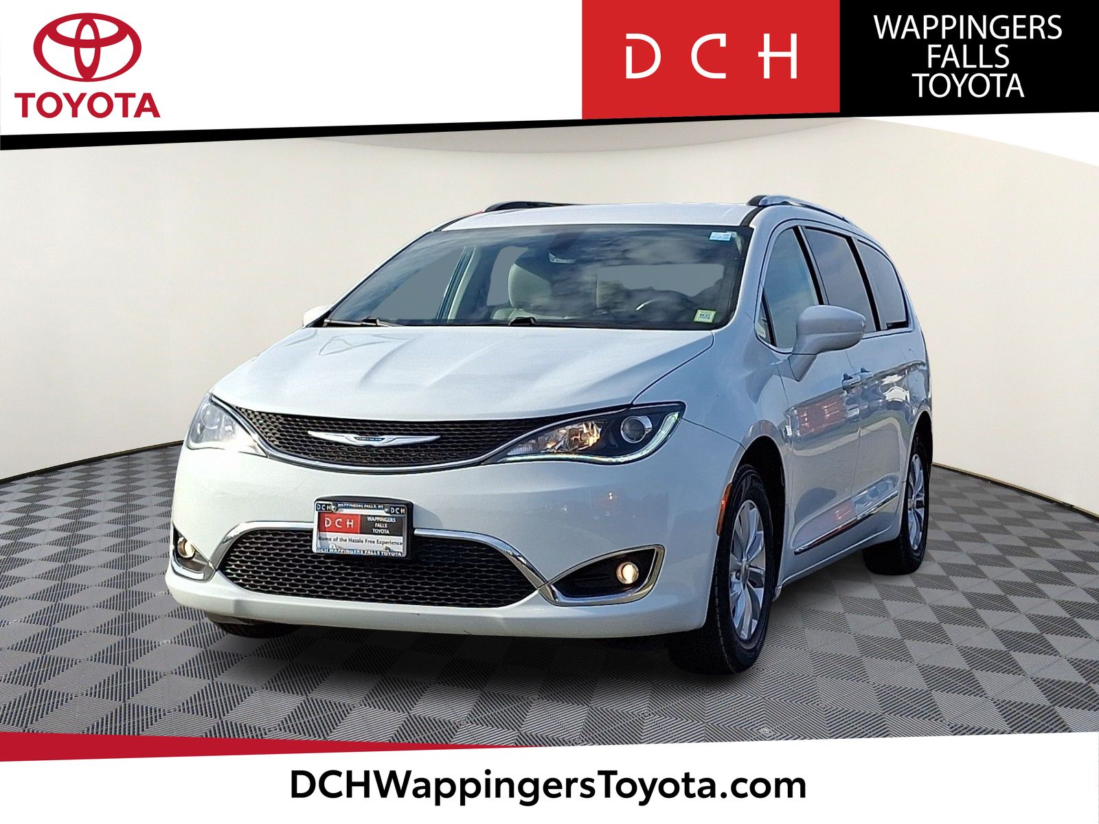 Bright White Clearcoat 2019 Chrysler Pacifica Touring L FWD Minivan Front-Wheel Drive 9-Speed Automatic