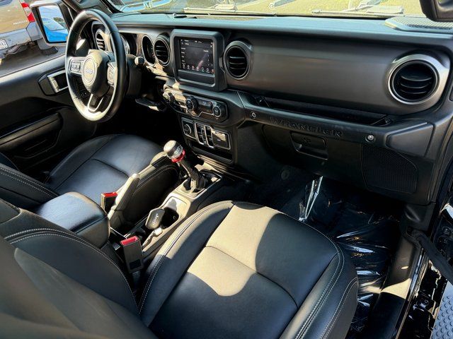 Used 2019 Black Clearcoat Jeep Unlimited Sport S image 28