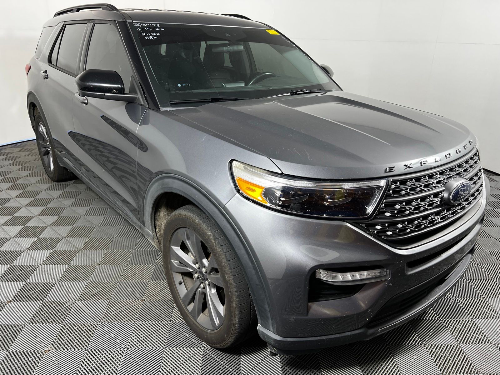 Thumbnail: 2022 Ford Explorer - 3