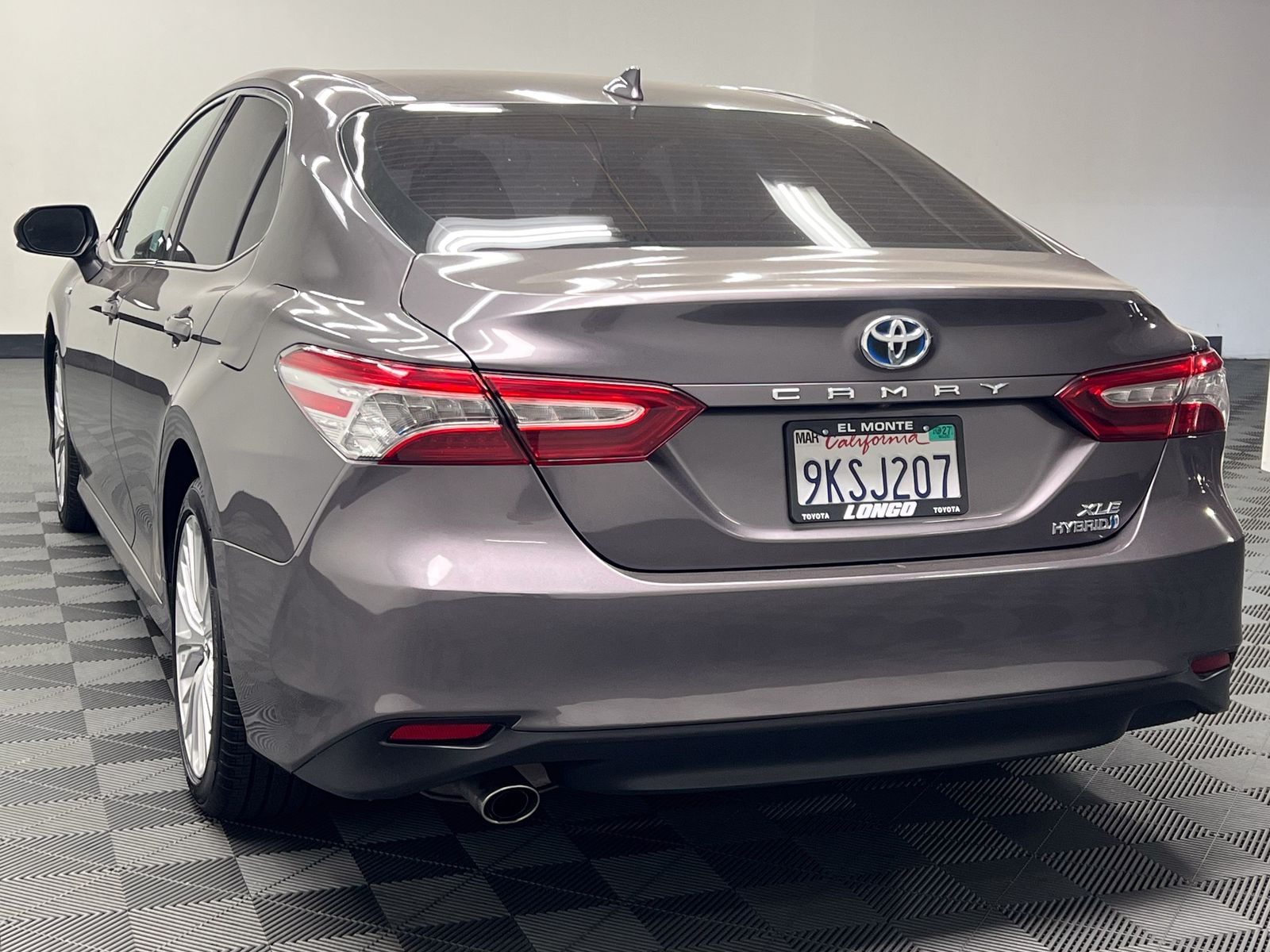 used 2020 Toyota Camry Hybrid car, priced at $24,688