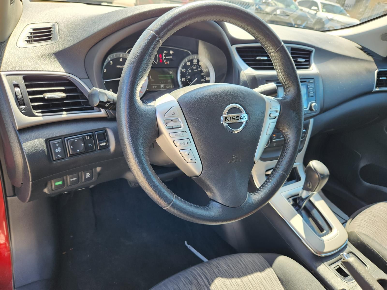 2015 Nissan Sentra SV 11