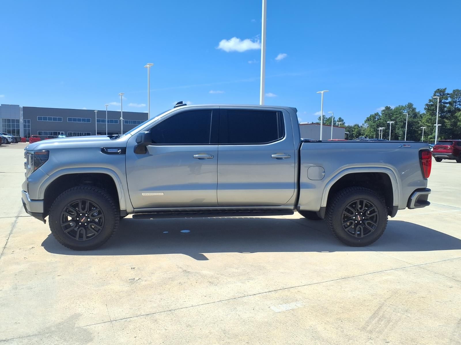 2024 GMC Sierra 1500 Elevation - 7