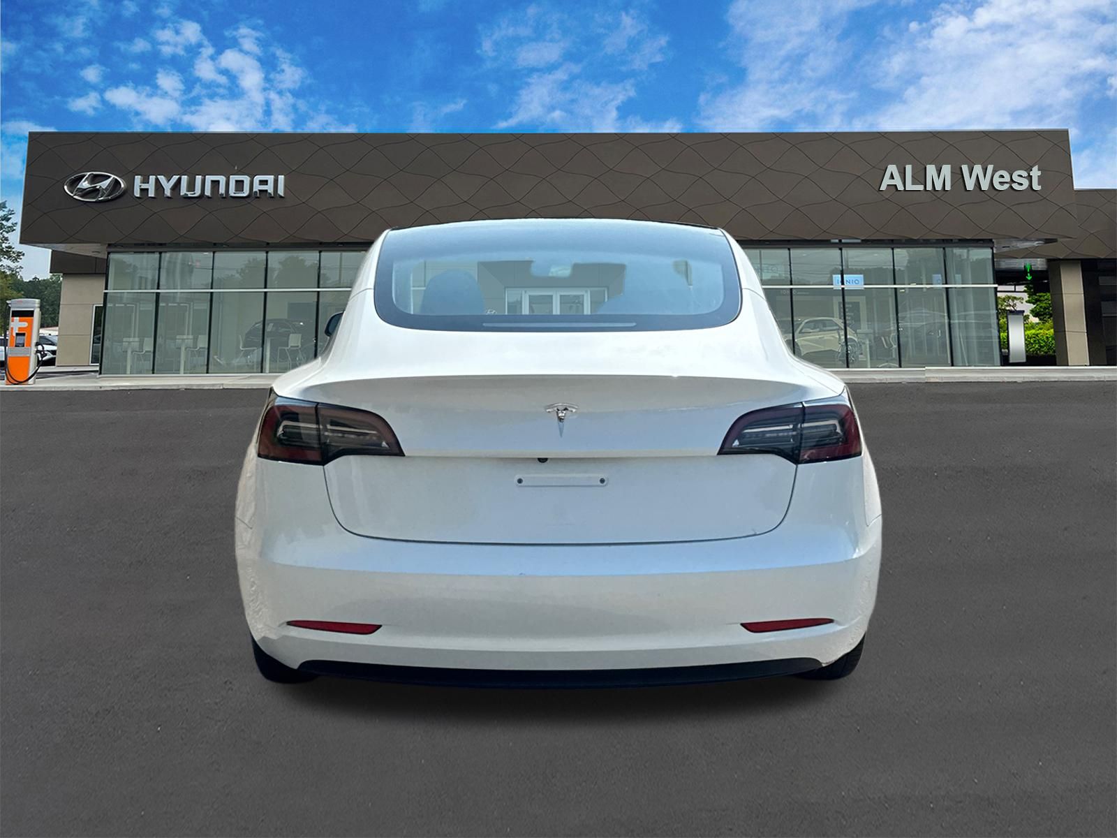Used 2023 Pearl White Multi-Coat Tesla Base image 6