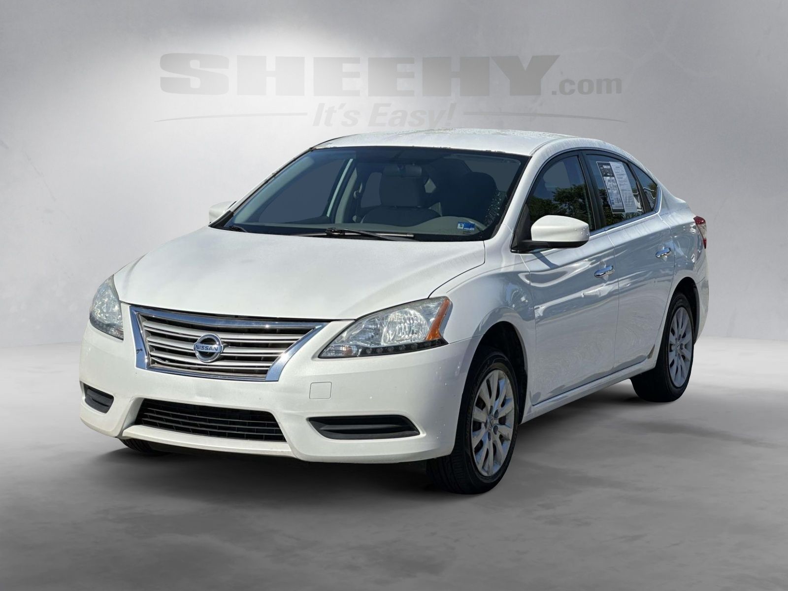 Used 2014 White Nissan S image 15