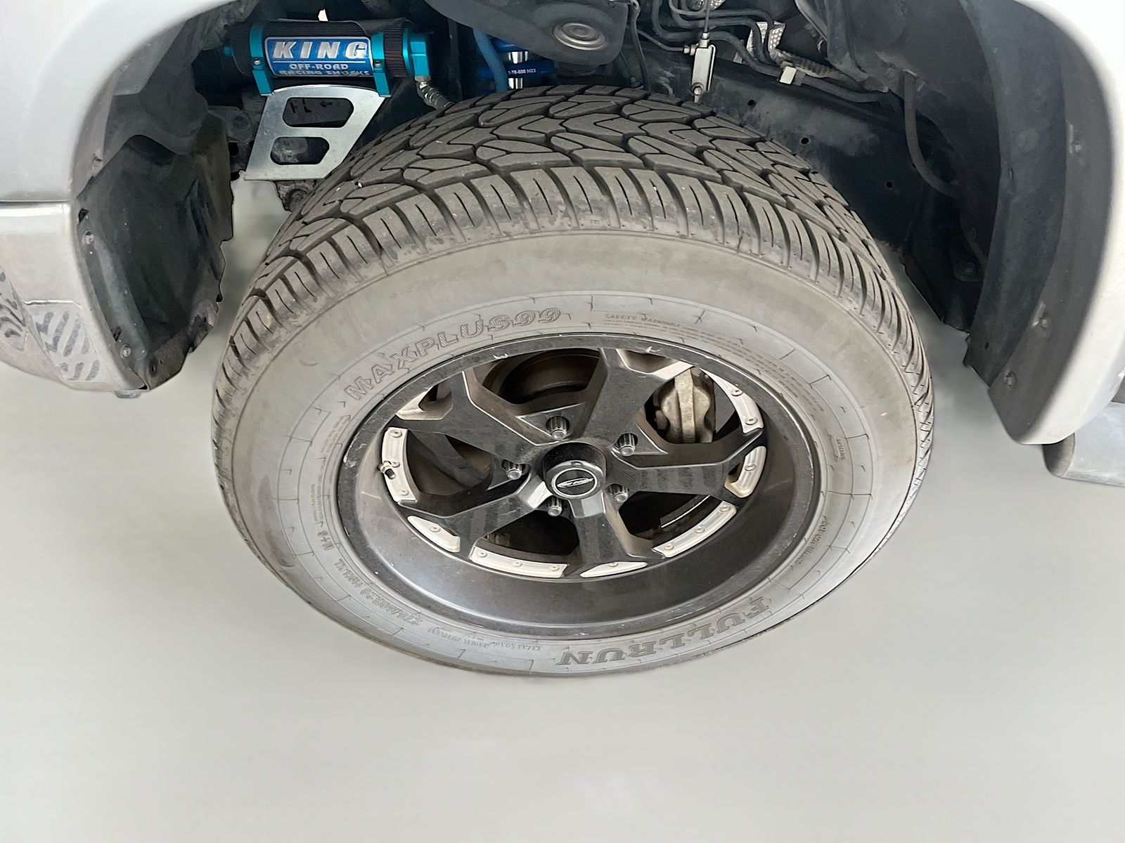 Used 2014 Silver Toyota SR5 image 29
