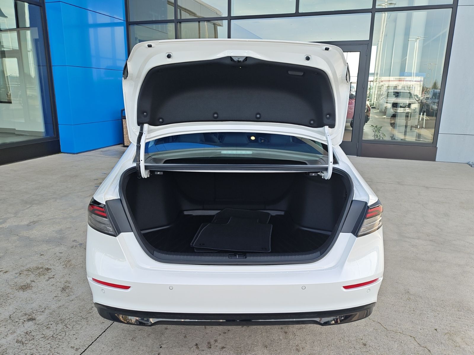 2025 Honda Accord Hybrid Touring - Photo 11