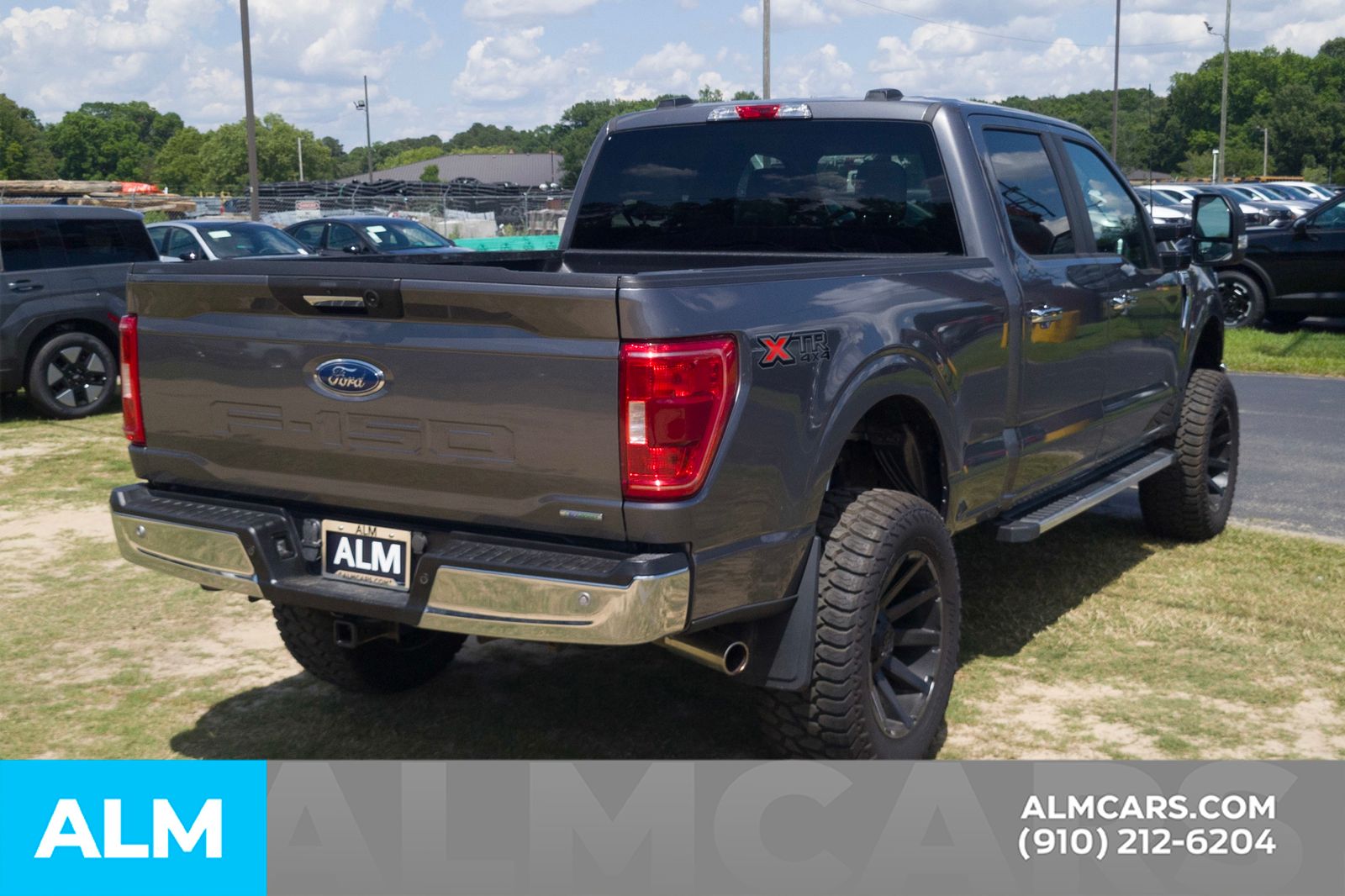 Used 2023  Ford XLT image 6