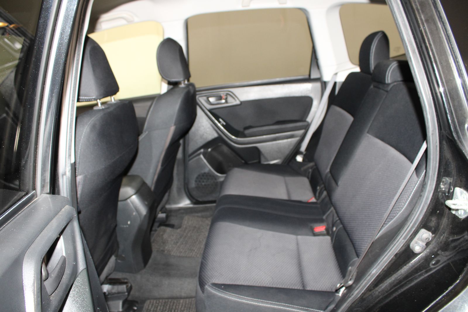 Used 2014 Black Subaru 2.5i Premium image 8