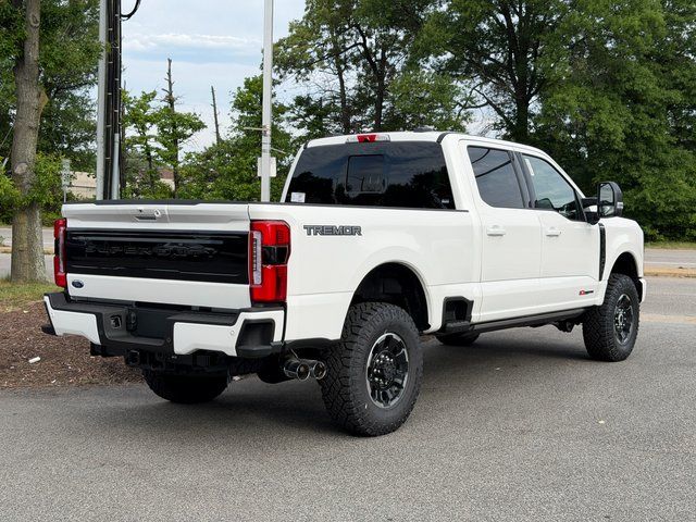 New 2026 Star White Metallic Tri-Coat Ford Platinum image 7