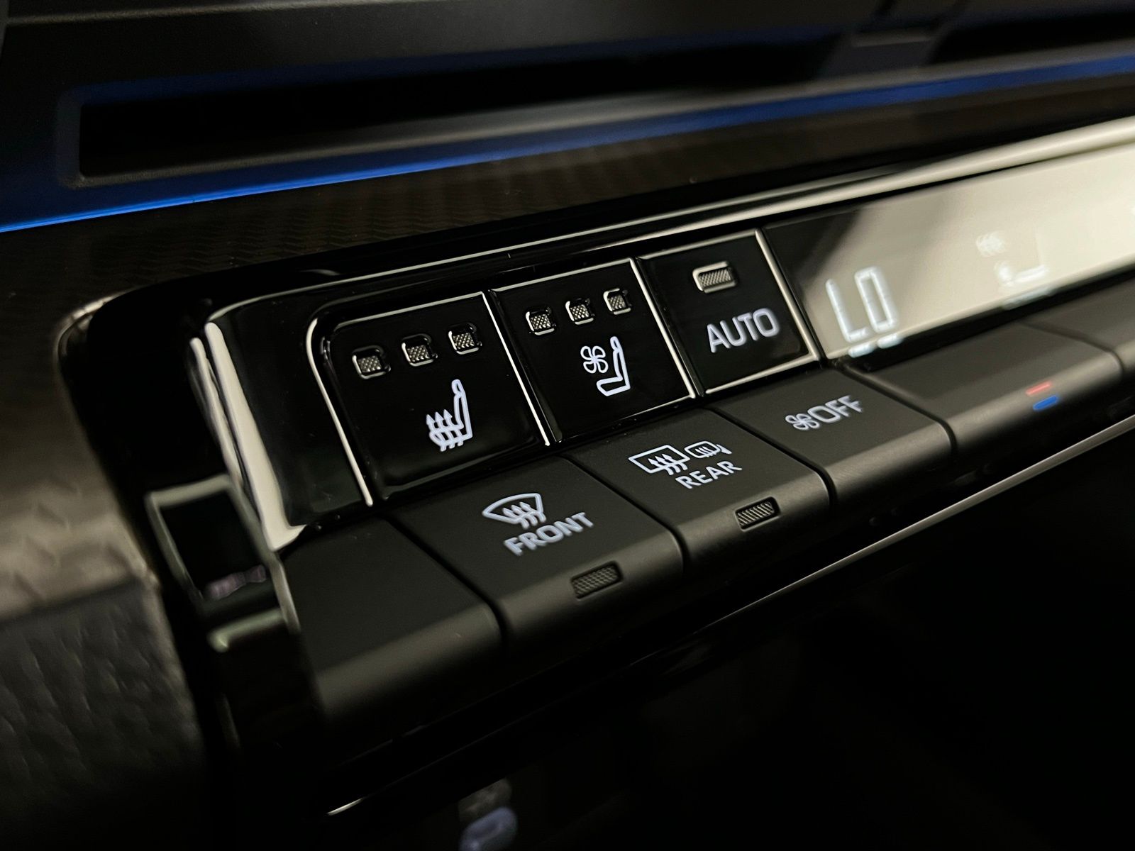 Thumbnail: 2026 Toyota Prius - 17