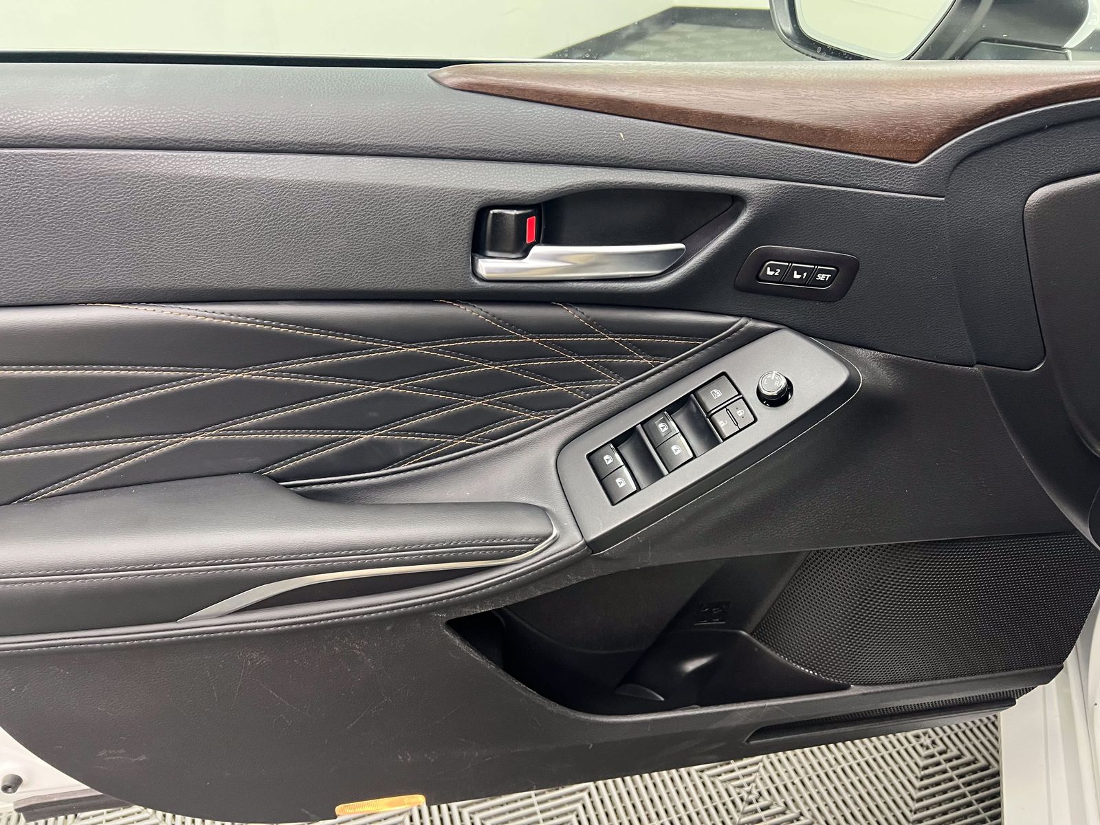 used 2022 Toyota Avalon car, priced at $27,288