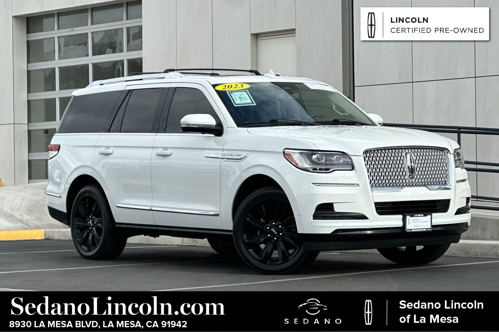 Pristine White Metallic Tri-Coat 2023 Lincoln Navigator Reserve 4WD SUV / Crossover Four-Wheel Drive Automatic