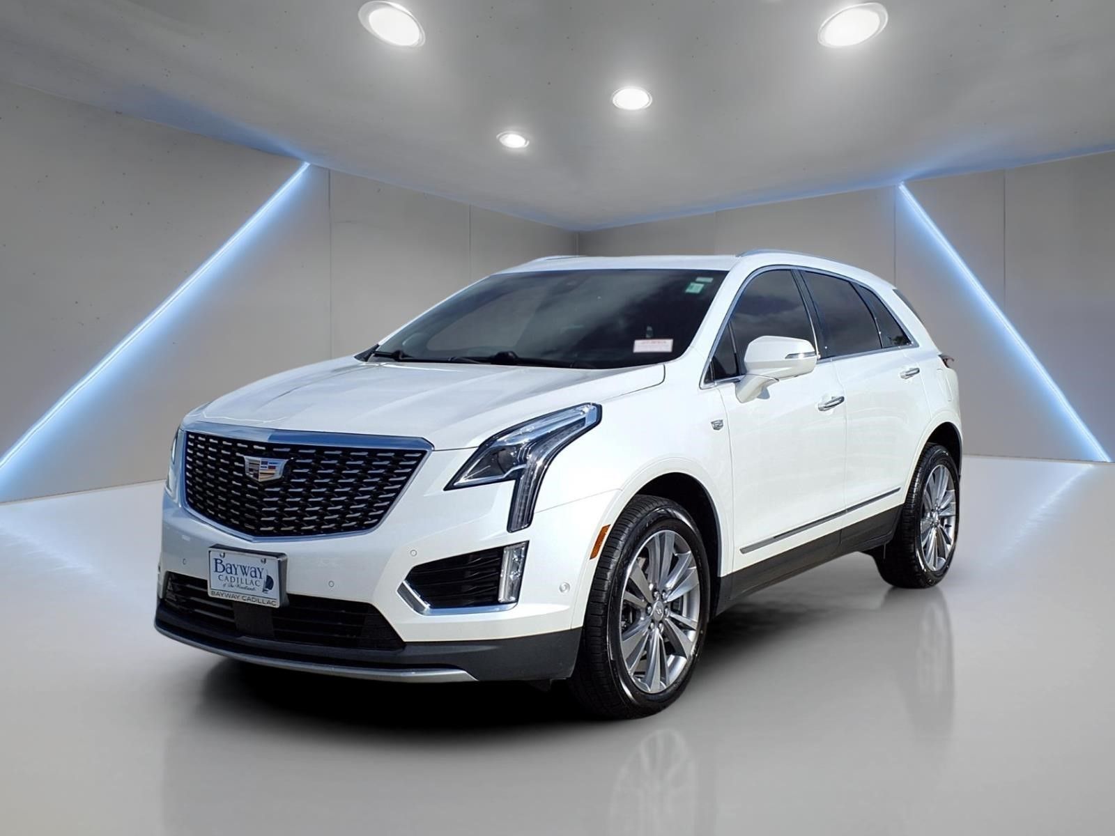 2023 Cadillac XT5 Premium Luxury White at North Houston Mitsubishi