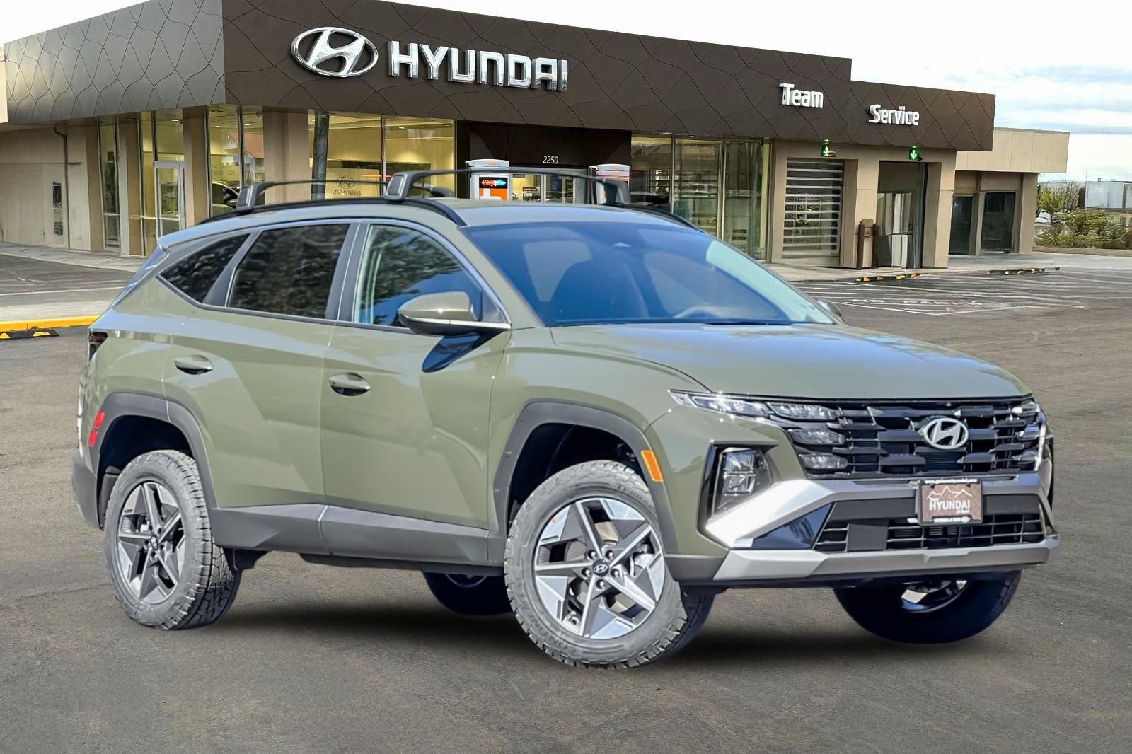 View vehicle photo 2