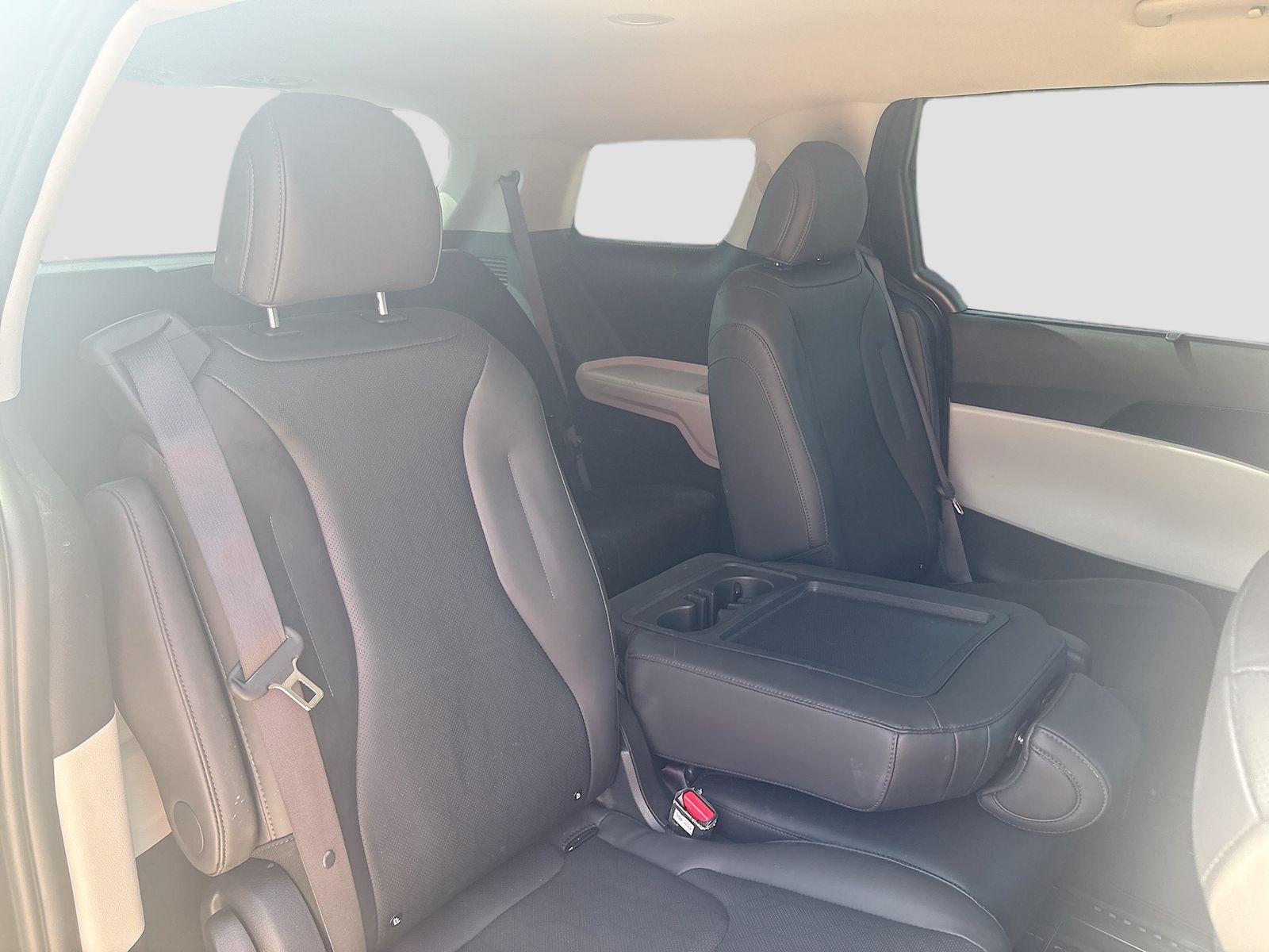 Used 2024 Gray Kia SX image 28