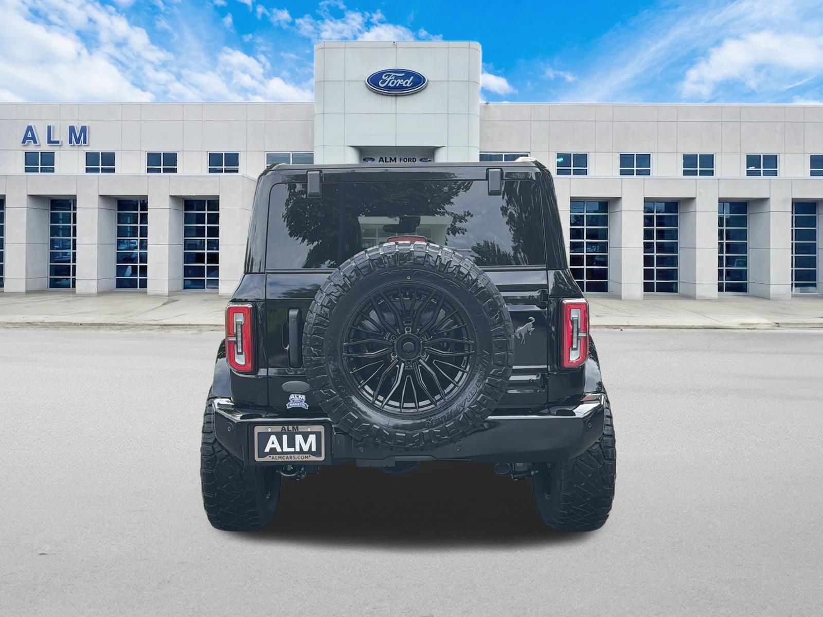 New 2026 Shadow Black Ford Outer Banks® image 7