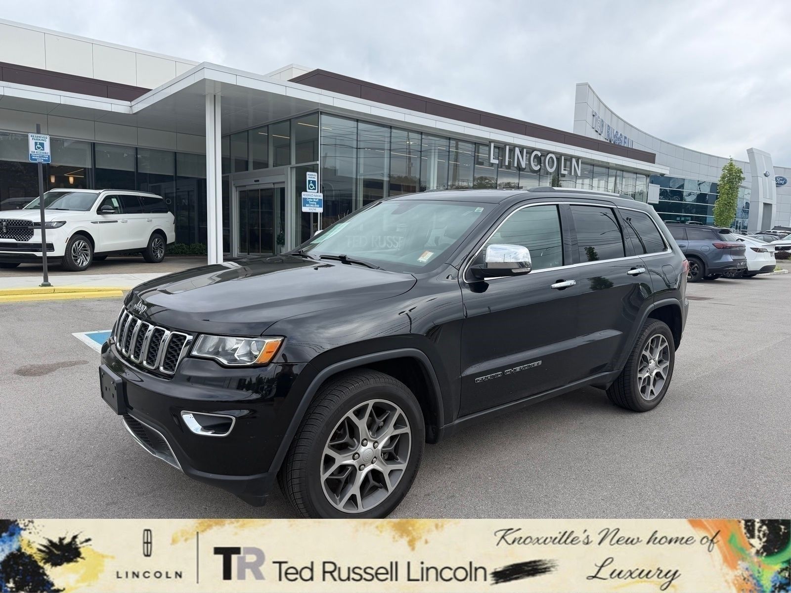 Diamond Black 2019 Jeep Grand Cherokee SUV / Crossover Four-Wheel Drive 8-Speed Automatic