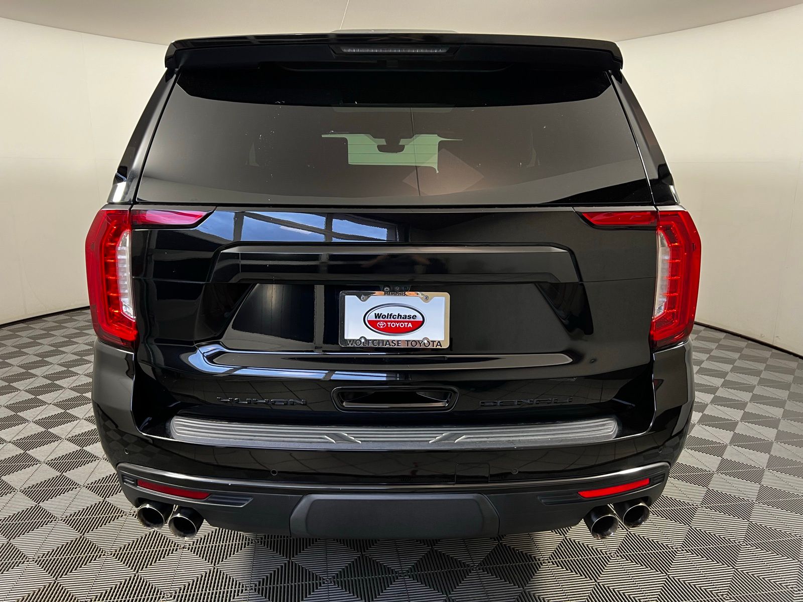 2021 GMC Yukon Denali 6
