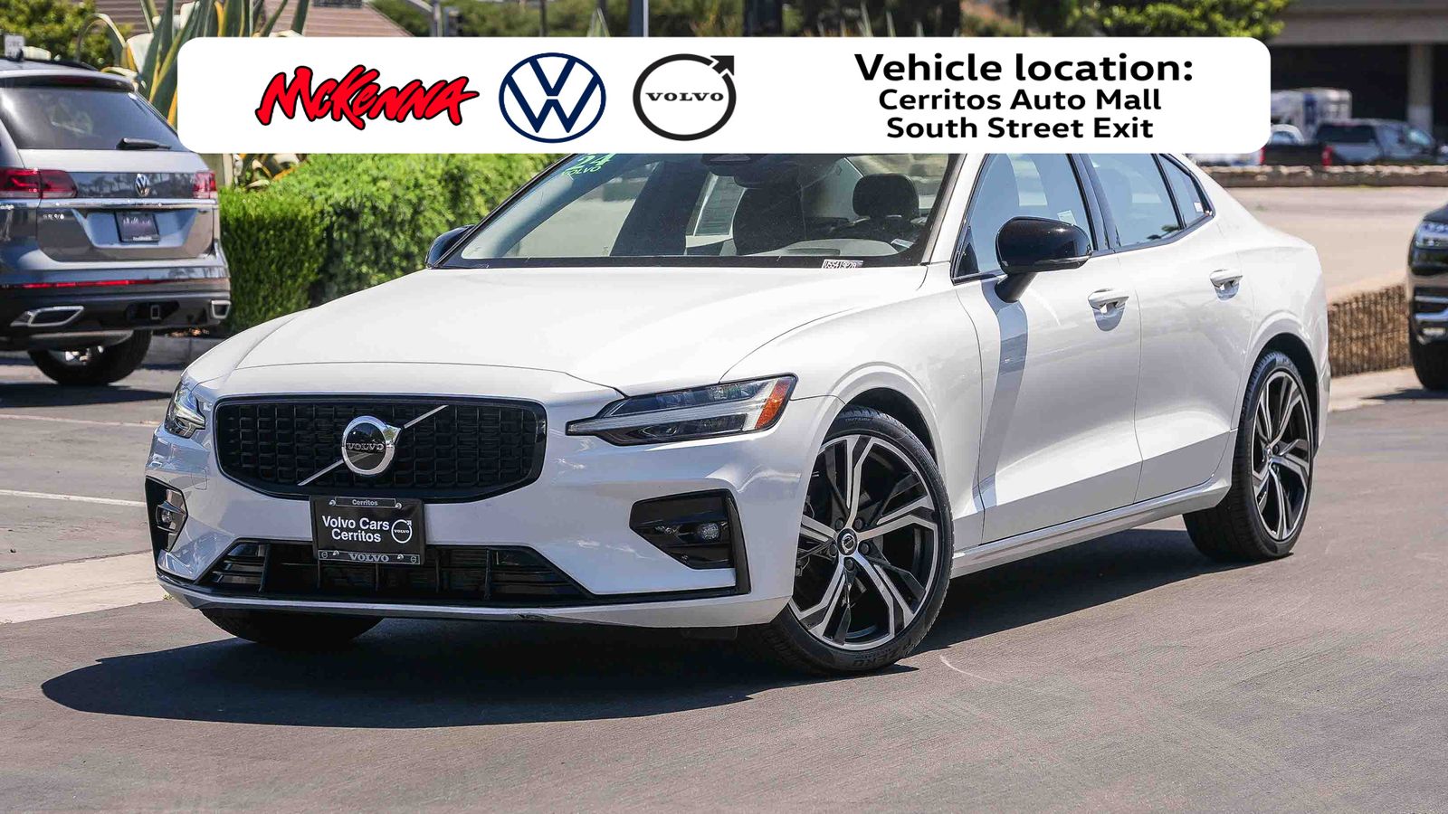 Crystal White 2024 Volvo S60 B5 Core Dark Theme AWD Sedan All-Wheel Drive Automatic