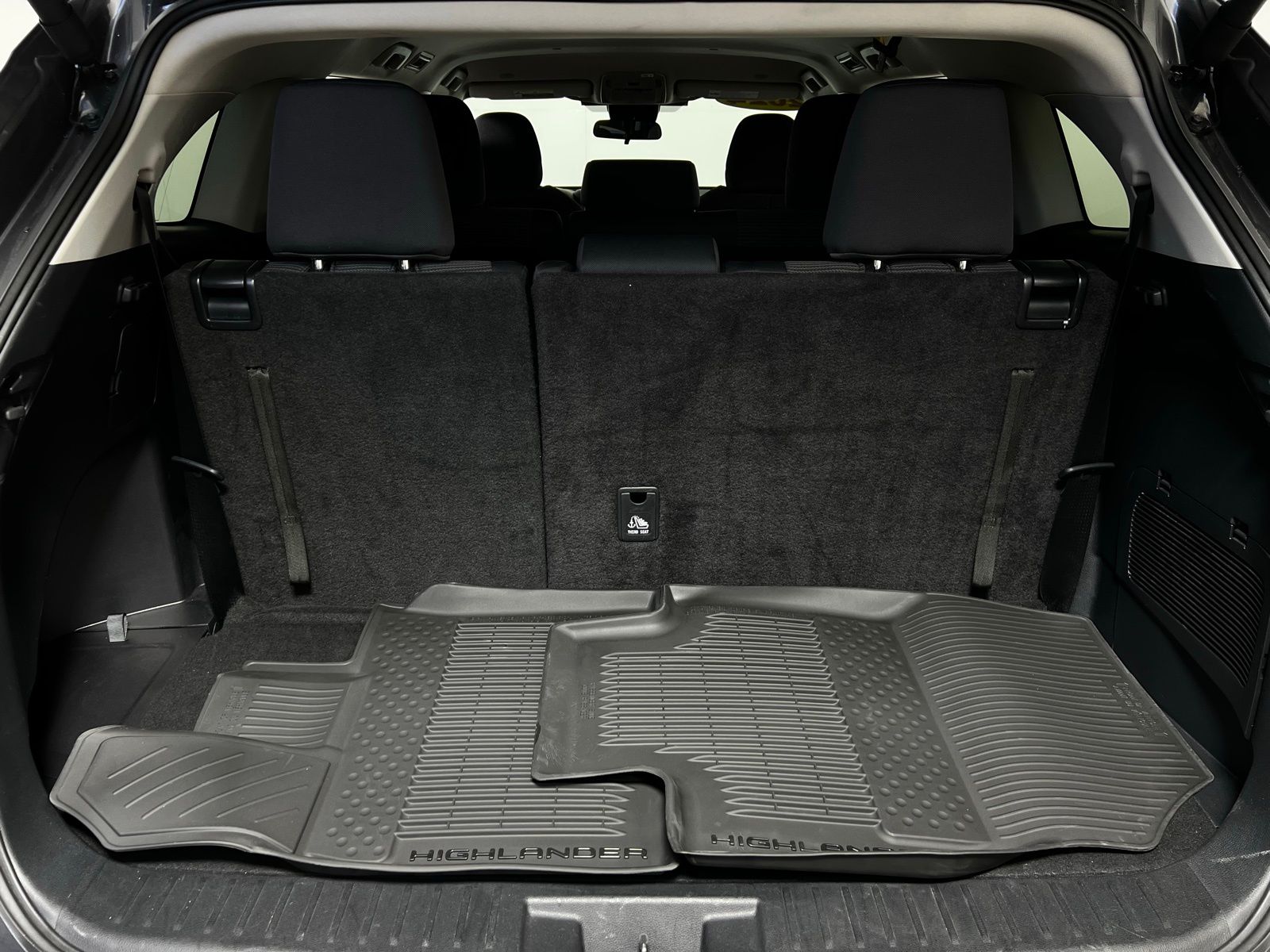 Thumbnail: 2024 Toyota Highlander - 25