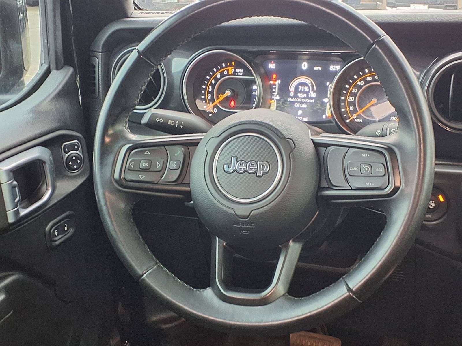 2022 Jeep Gladiator Altitude Black at River Oaks CDJR