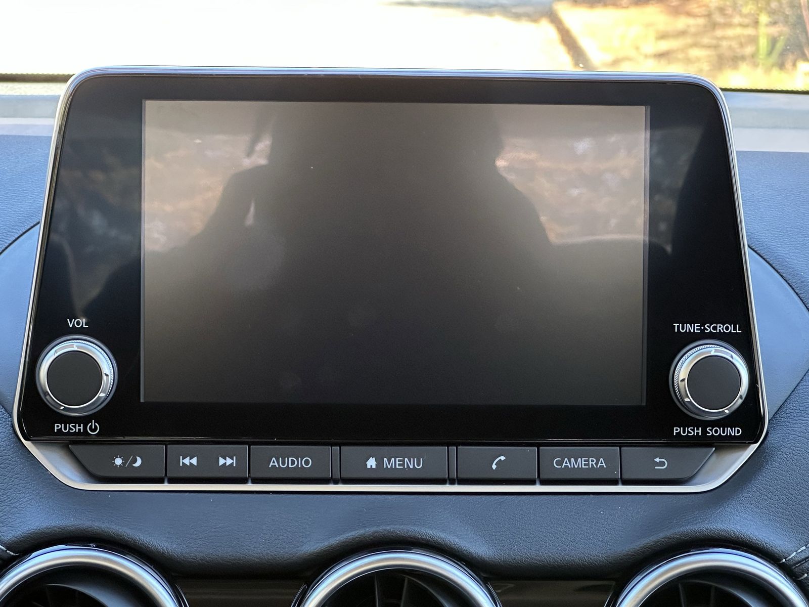 2025 Nissan Sentra SV photo 3