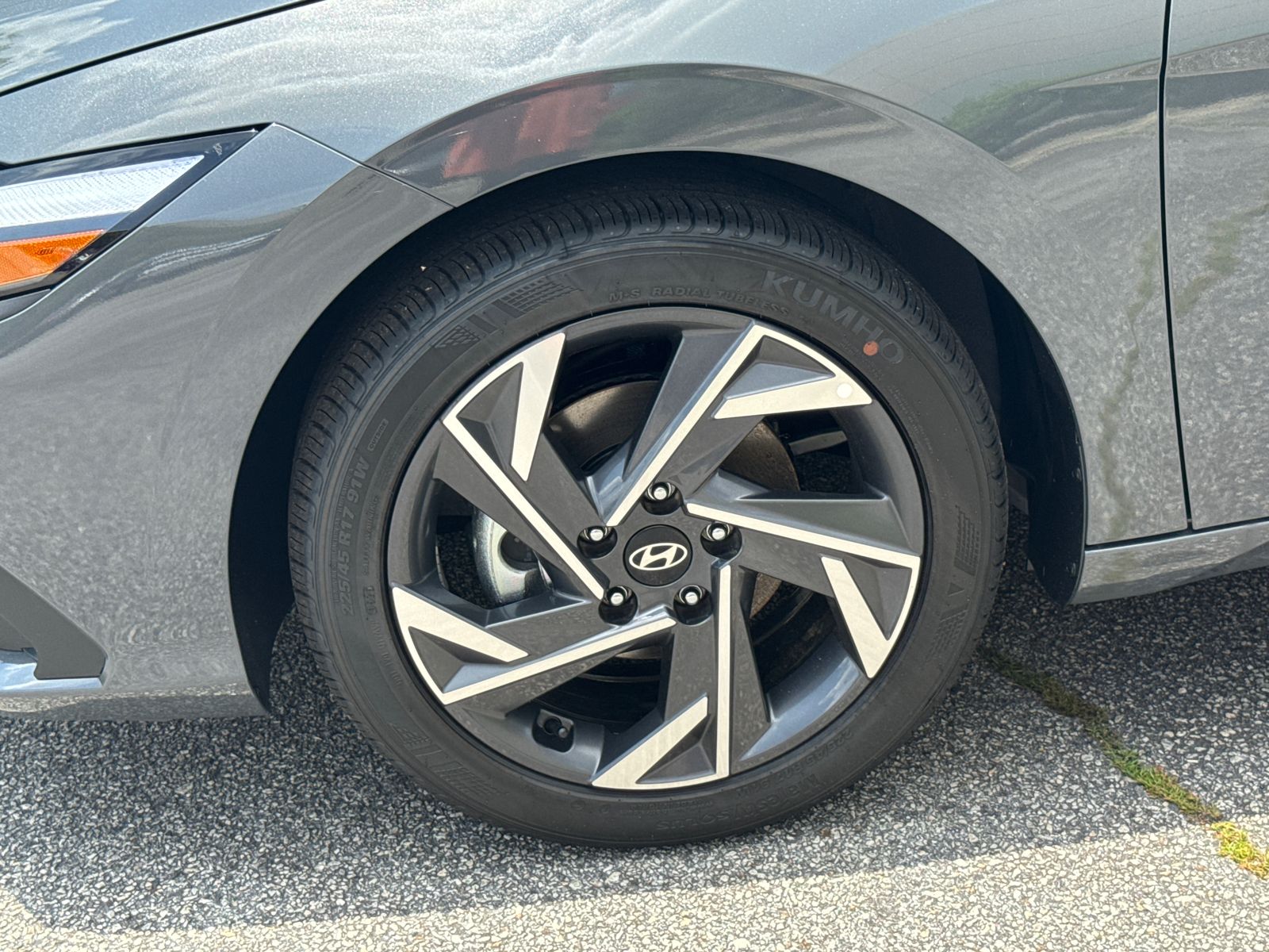 Certified Used 2025 Gray Hyundai SEL Sport image 11