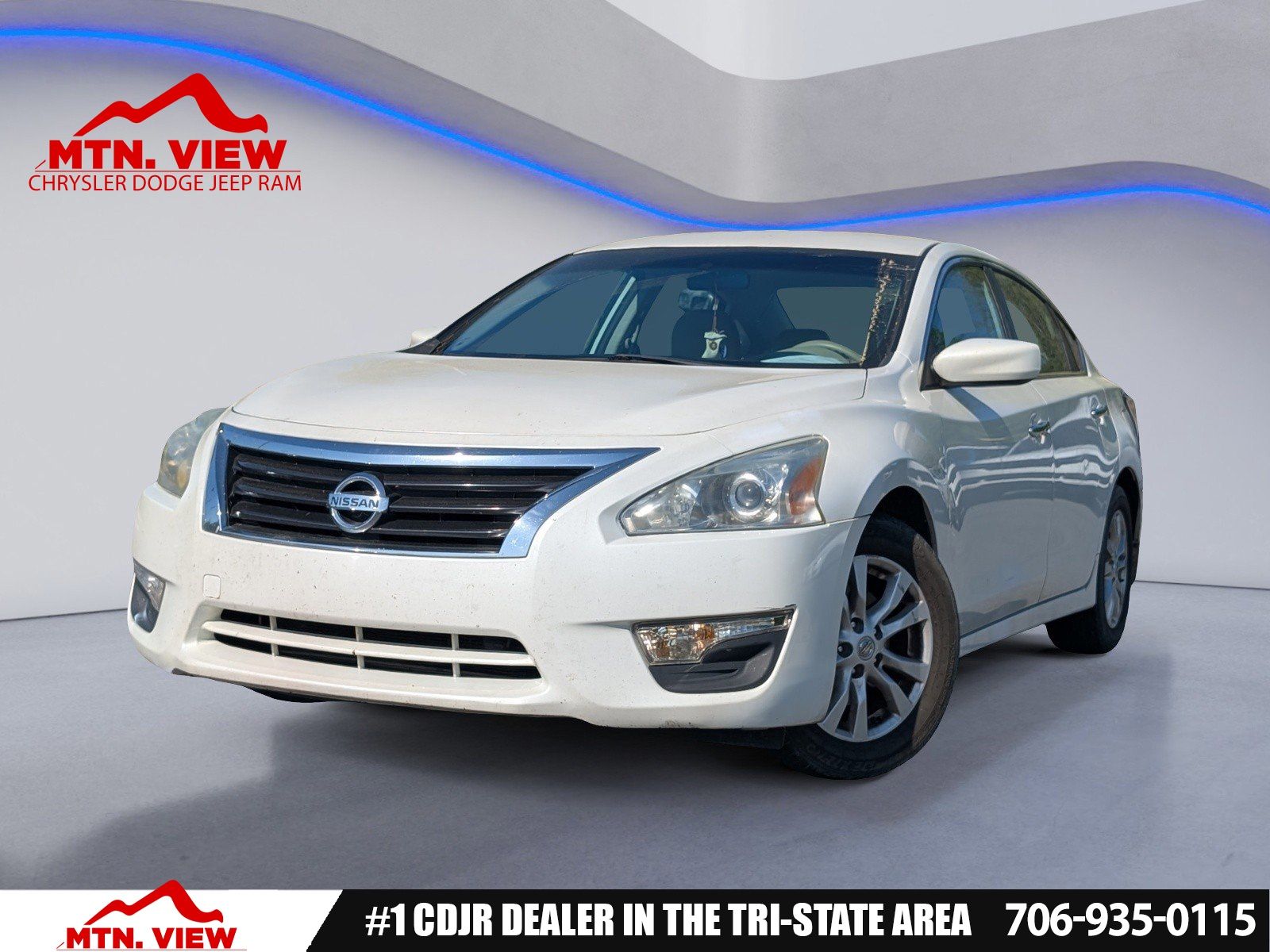 Pearl White 2014 Nissan Altima 2.5 S Sedan Front-Wheel Drive Continuously Variable Transmission
