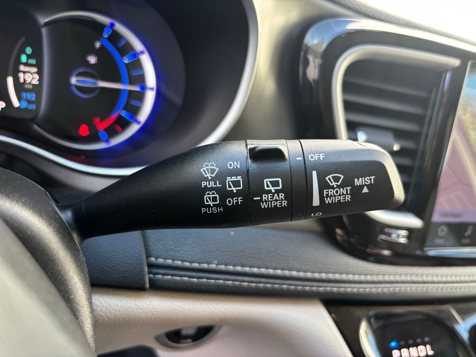 Used Car 2024 Chrysler Pacifica Hybrid  Select For Sale Under $35,000 In Austin, Texas