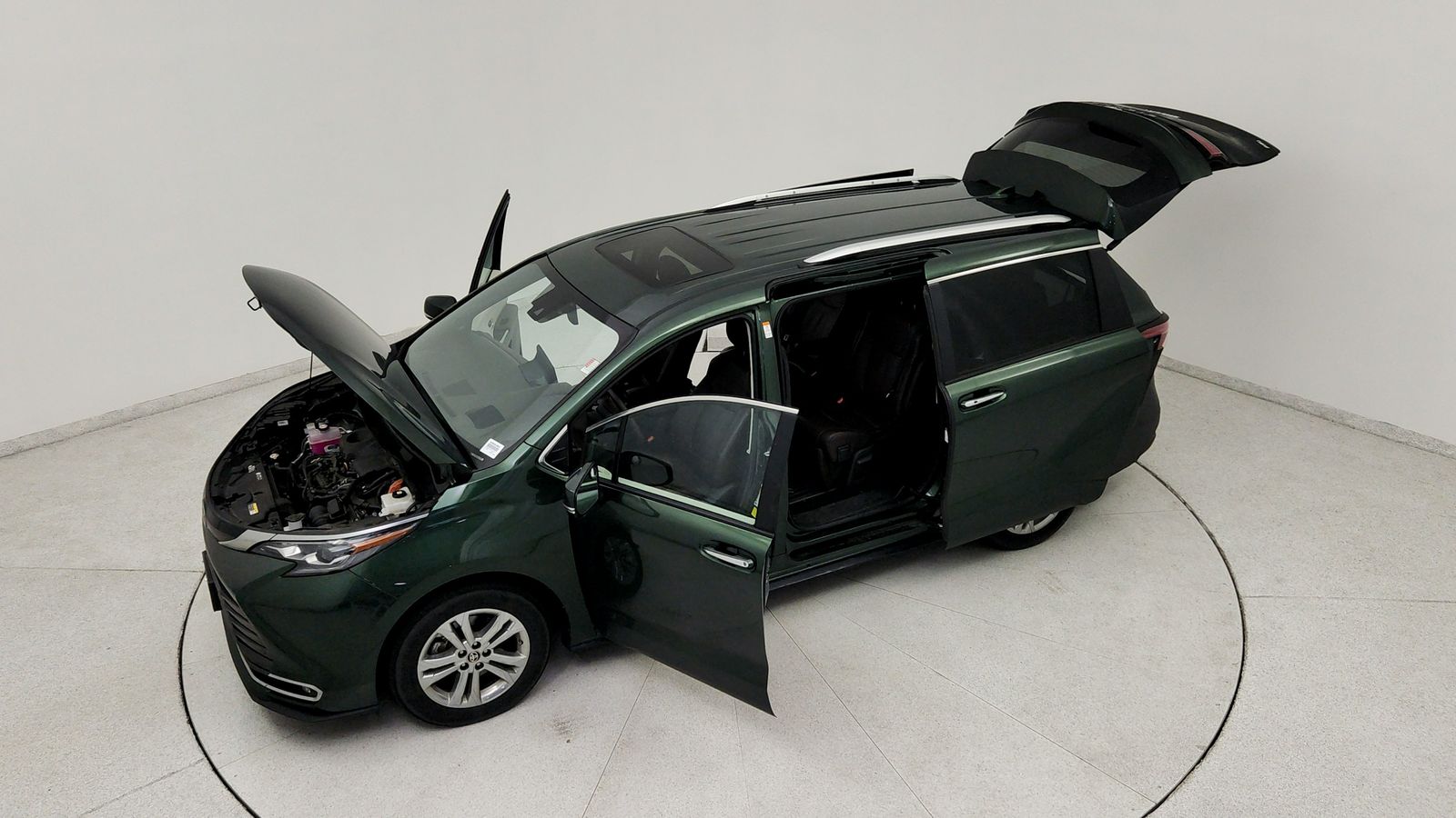 Used 2024  Toyota Platinum image 22