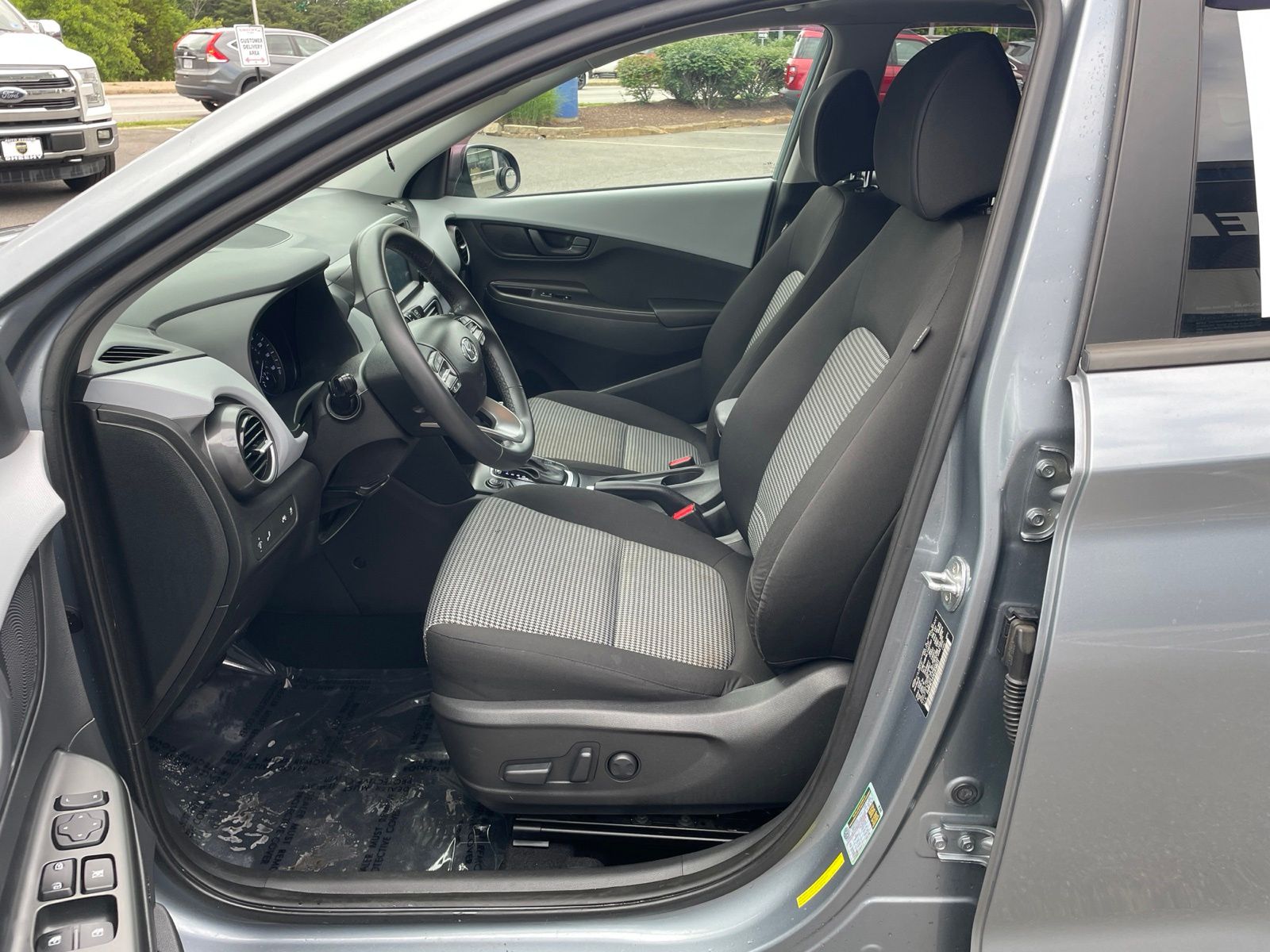 Used 2020 Silver Hyundai SEL Plus image 12