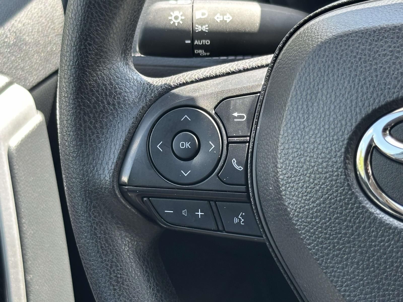 Used 2025 Black Toyota XLE image 30