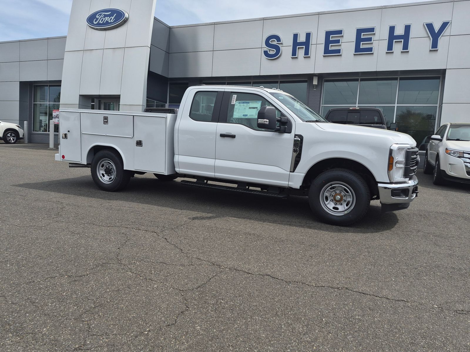 2026 Ford F-250 XL SuperCab 8' Box's photo